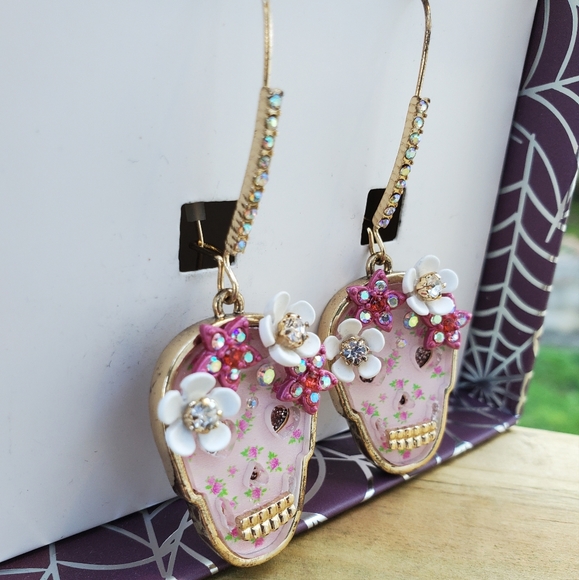 Betsey Johnson Skull Dangle Earrings - Picture 6 of 10